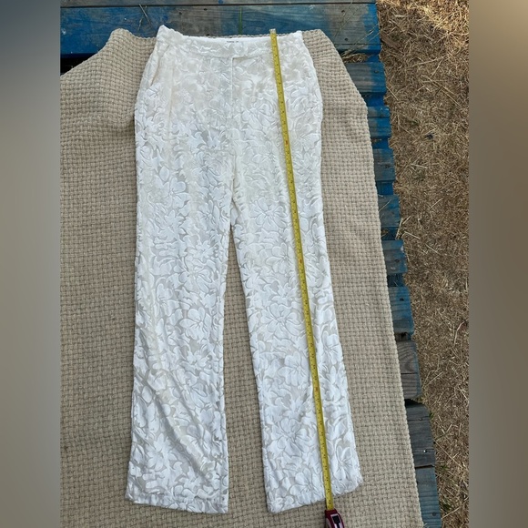 Tularosa WOMENS OFF WHITE MEDIUM Lace Trousers with Floral Design - Picture 3 of 11